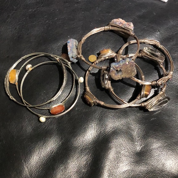 Set of 7 wire bracelets. 2 are druzy - Picture 4 of 6
